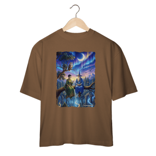 Nome do produto Camiseta Oversized - Mago azul e elfa sentados na árvore