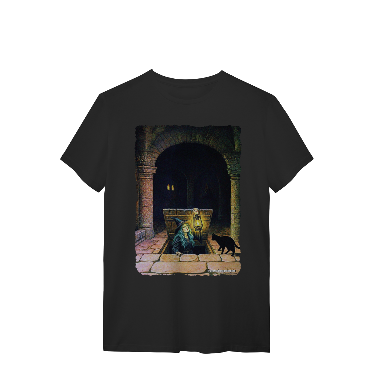 Nome do produto: Camiseta Unissex - Bruxa saindo do alçapão