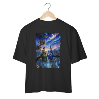 Nome do produto Camiseta Oversized - Mago azul e elfa sentados na árvore
