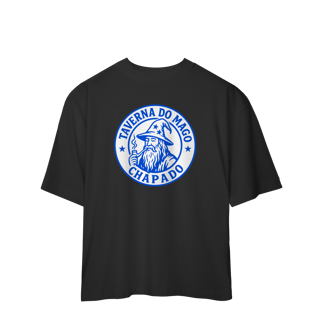 Nome do produto Camiseta Oversized - Logo Alternativo | Taverna do Mago Chapado