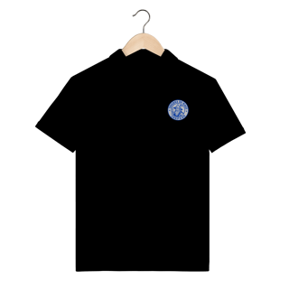 Nome do produto Camiseta Masculina Polo Básica - Logo Clássico | Taverna do Mago Chapado