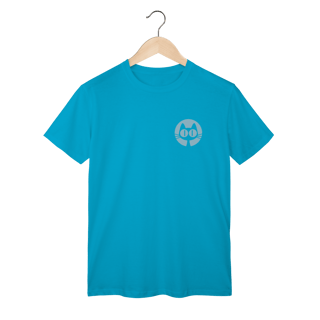 Nome do produto T-Shirt Classic: Gato Minimalista (O Básico do Conforto, Olhos de Pura Curiosidade!)