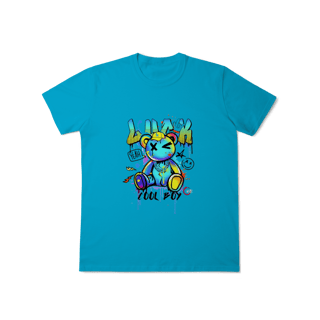 Nome do produto T-Shirt Classic: Urso Cool Boy (Conforto Tão Clássico Que É Subversivo!)