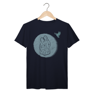 Nome do produto Camiseta Sagrada Família com Espírito Santo – Fé, Amor e Proteção Divina