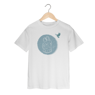 Nome do produto Camiseta Infantil Sagrada Família com Espírito Santo – Fé, Amor e Proteção Divina