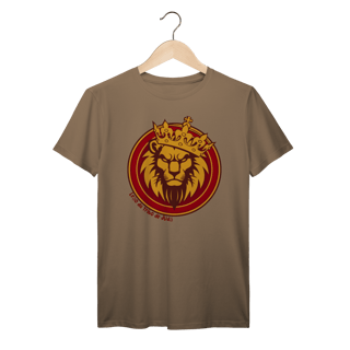 Nome do produto Camiseta Escudo Leão da Tribo de Judá – Força, Fé e Autoridade em Cristo
