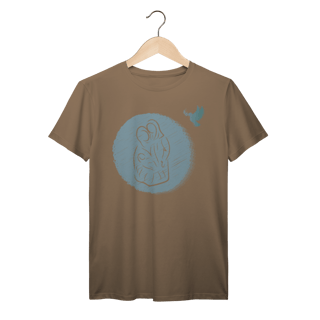 Nome do produto Camiseta Sagrada Família com Espírito Santo – Fé, Amor e Proteção Divina