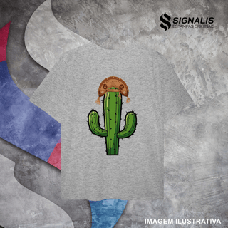 Nome do produto Camiseta Plus Size Cacto de Chapéu