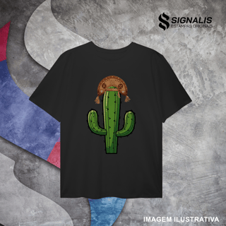 Nome do produto Camiseta Plus Size Cacto de Chapéu