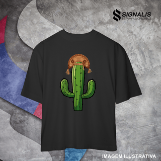Nome do produto Camiseta Oversized Cacto de Chapéu