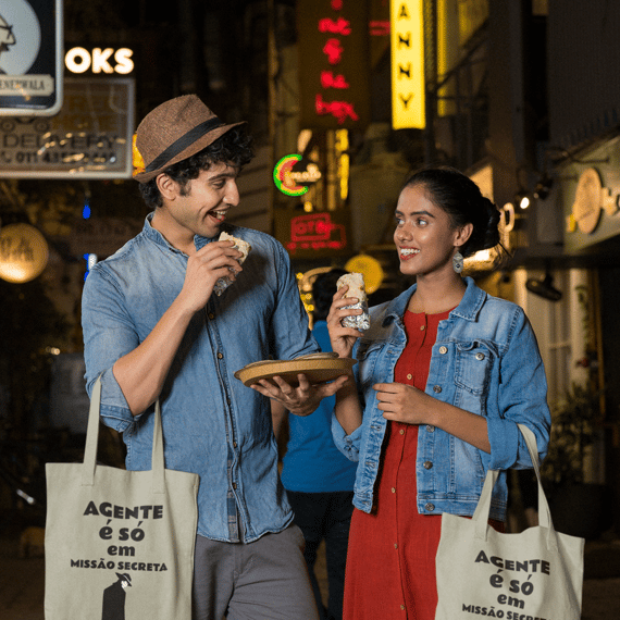 Ecobag com dica de português: Agente é só em missão secreta