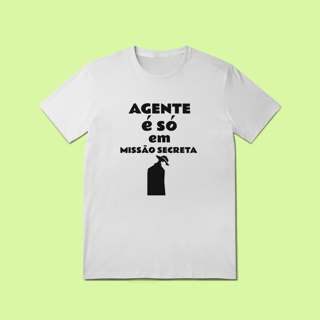 Nome do produto Camiseta masculina com dica de português: Agente é só em missão secreta