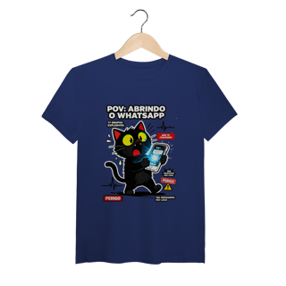 Nome do produto Camiseta POV Abrindo WhatsApp Gato Aterrorizado Gen Z Anxiety