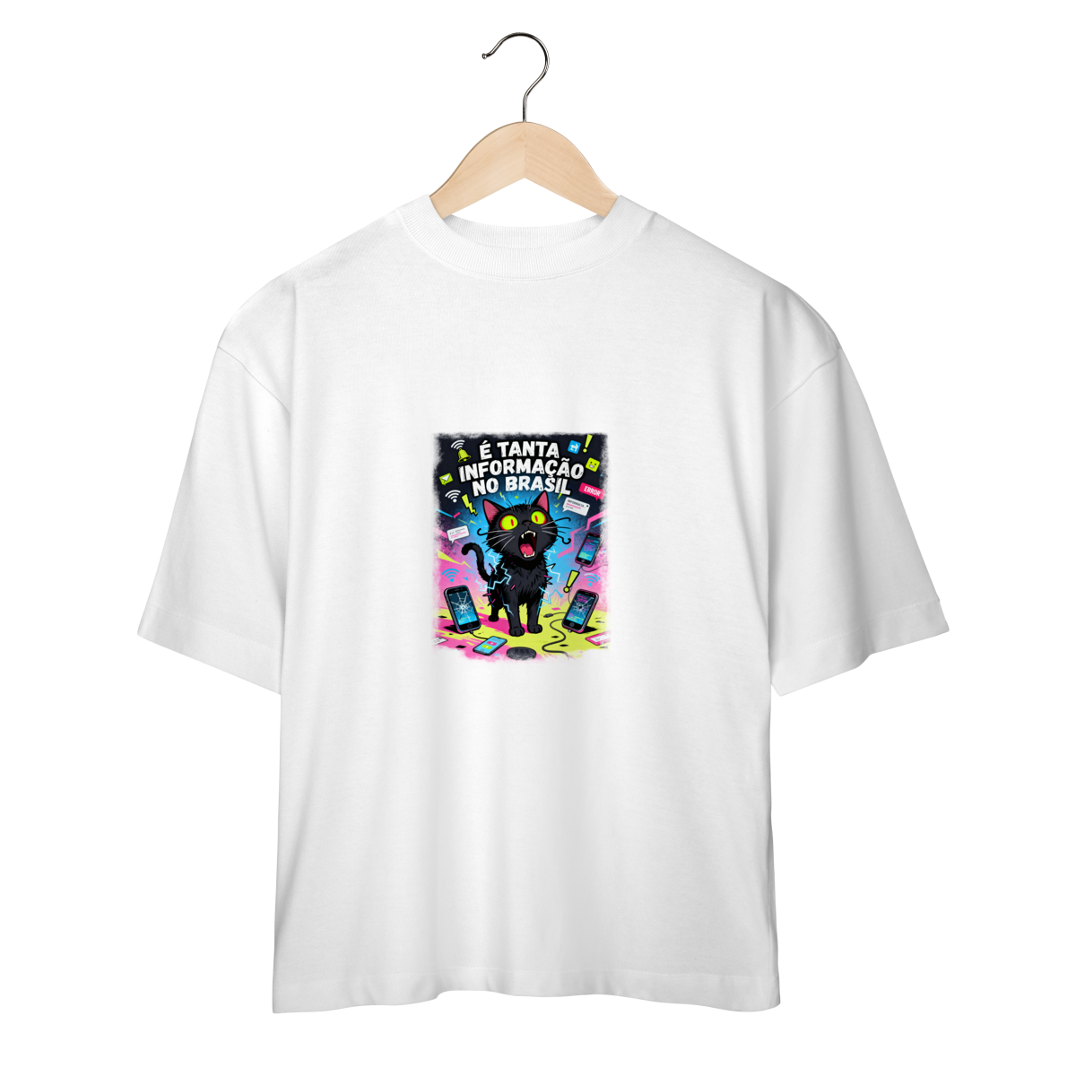 Camiseta É Tanta Informação no Brasil - Gato Preto Surtado Meme
