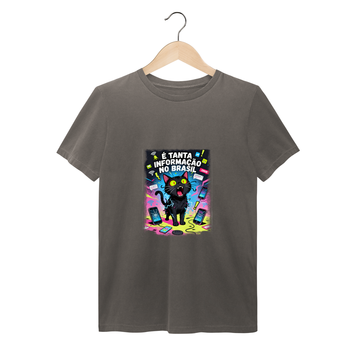 Nome do produto: Camiseta É Tanta Informação no Brasil - Gato Preto Surtado Meme