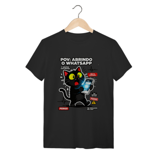 Camiseta POV Abrindo WhatsApp Gato Aterrorizado Gen Z Anxiety