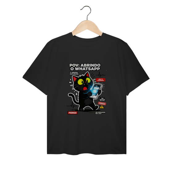 Camiseta POV Abrindo WhatsApp Gato Aterrorizado Gen Z Anxiety