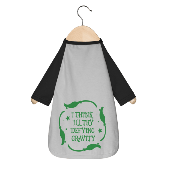 Roupa pet - Defying Gravity