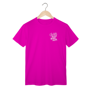 Camiseta Clichês - Clichês em rosa, roxo e azul