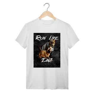Nome do produto Camiseta Clássica - Run Like DNA