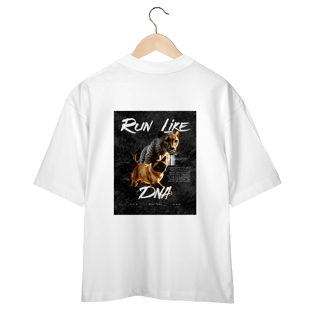 Nome do produto Camiseta Oversized - Run Like DNA