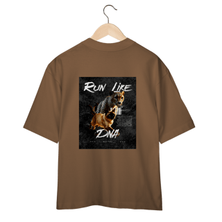 Nome do produto Camiseta Oversized - Run Like DNA