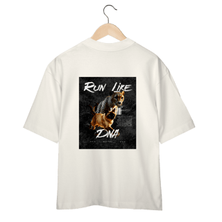 Camiseta Oversized - Run Like DNA
