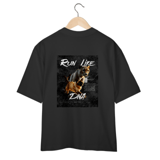 Nome do produto Camiseta Oversized - Run Like DNA