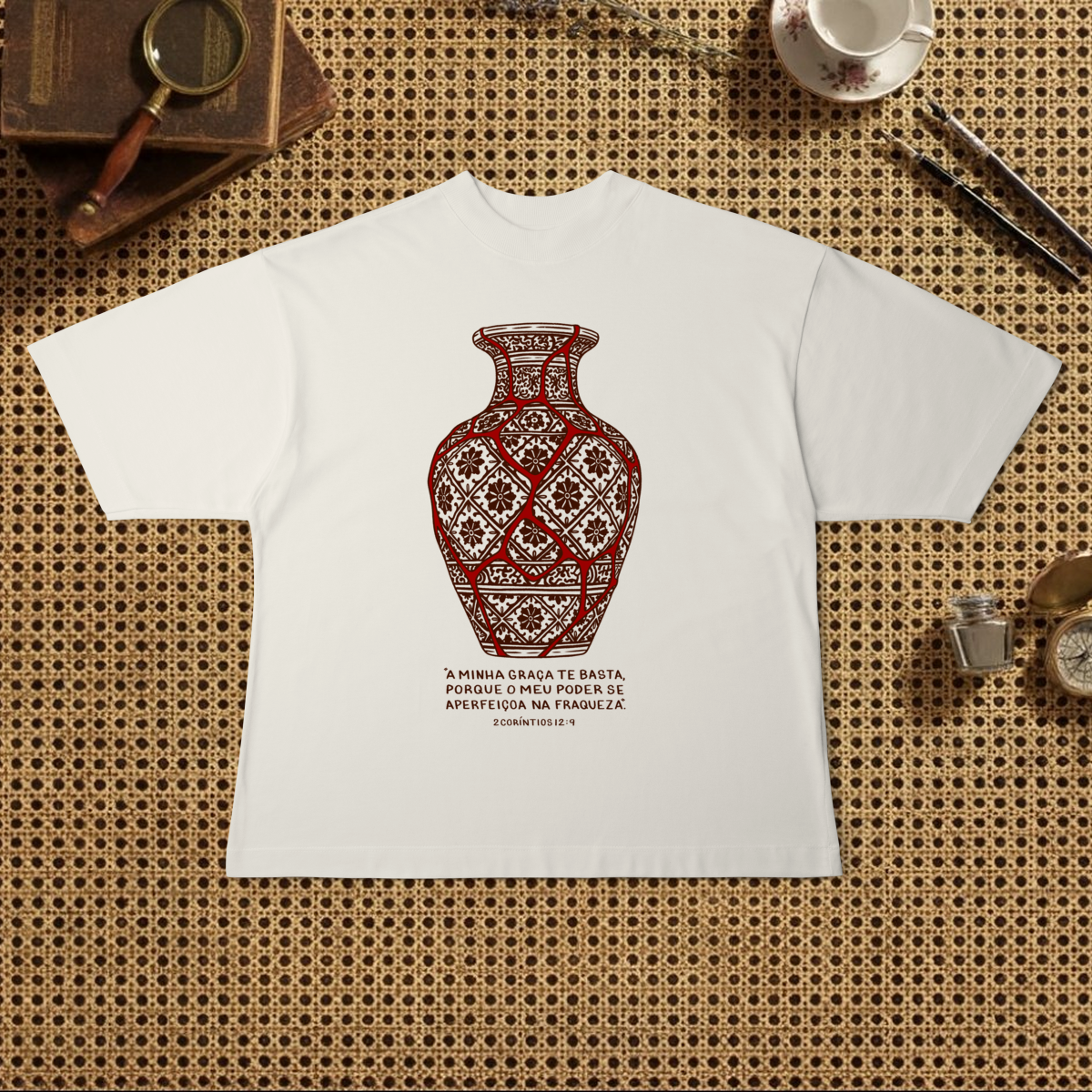 Nome do produto: Camiseta Oversized - Beleza na fraqueza