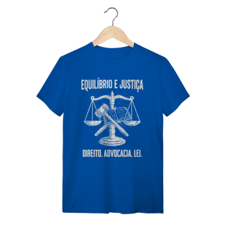 Nome do produto Camiseta Balança da Justiça: O Equilíbrio da Lei