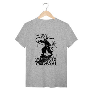 Nome do produto Camiseta Shinmen Takezō – Estratégia e Filosofia