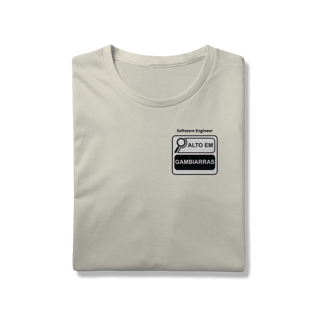 Nome do produto Camiseta dev alto em gambiarra