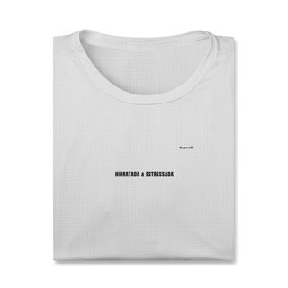 Nome do produto Camiseta Baby Long Sport Dry - Hidratada & Estressada | Mood Verão 2026