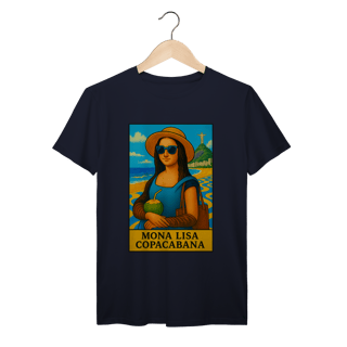 Nome do produto Camiseta Prime Mona Lisa Copacabana – Arte Clássica em Clima Tropical Brasileiro
