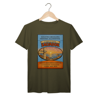 Nome do produto Camiseta Aguardente Salvador Bahia – Rótulo Vintage Brasileiro