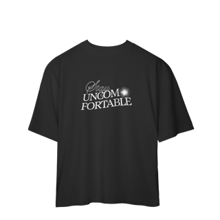 Nome do produto stay uncomfortable • oversized