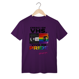 Nome do produto Camiseta Cresci em VHS, vivo em Pride