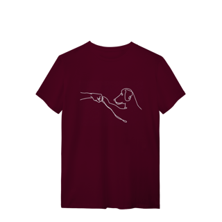 CAMISETA QUALITY ENTRE MÃOS E PATAS