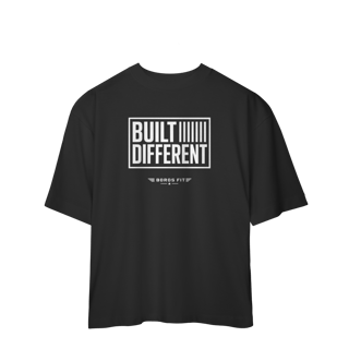 Nome do produto Camiseta Oversized Built Different