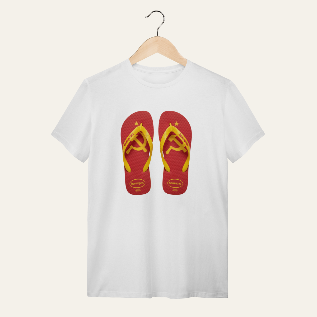 Nome do produto: Camiseta Havaianas Foice e Martelo: Sátira Ativa - VOZ ATIVA | Algodão 100% (Quality)