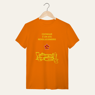 Nome do produto Camiseta Cozinhar é um Ato Revolucionário: Frases e Ideias - VOZ ATIVA | Algodão 100% (Quality)