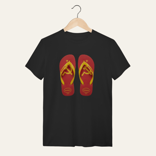 Nome do produto Camiseta Havaianas Foice e Martelo: Sátira Ativa - VOZ ATIVA | Algodão 100% (Quality)