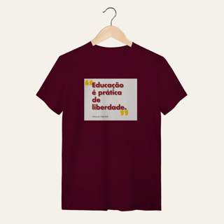 Nome do produto Camiseta Educação é Prática de Liberdade: Paulo Freire - Voz Ativa | Algodão 100% (Quality)