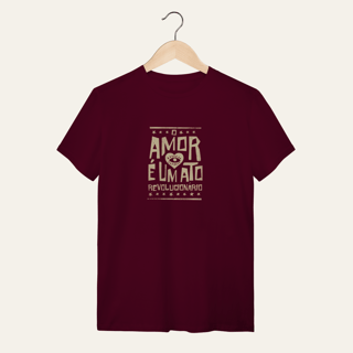 Nome do produto Camiseta O Amor é um Ato Revolucionário: Consciência e Afeto - VOZ ATIVA | Algodão 100% (Quality)