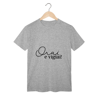 Nome do produto T-Shirt clássica Orai e Vigiai
