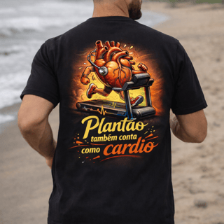 Camiseta Unissex BRUMI — Plantão Também Conta Como Cardio