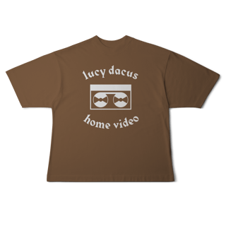 Nome do produto[Oversized] LUCY DACUS / HOME VIDEO