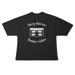 Nome do produto[Oversized] LUCY DACUS / HOME VIDEO