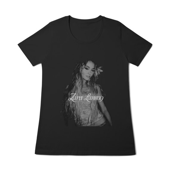 Camisa BabyLook | Zara Larsson