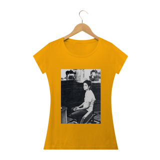 Nome do produto T-shirt Baby Look Dilma: Coração Valente